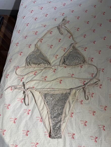 Taşlı Beyaz Bikini Takımı