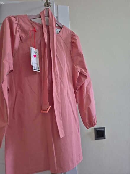 Pudra Pembe elbise veya tunik