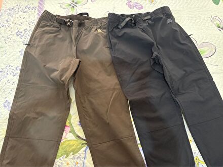 İki Erkek Pantolon ACG