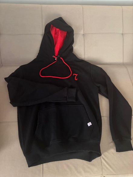 Siyah Kapüşonlu Sweatshirt