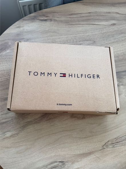 Tommy Hilfiger Kutu