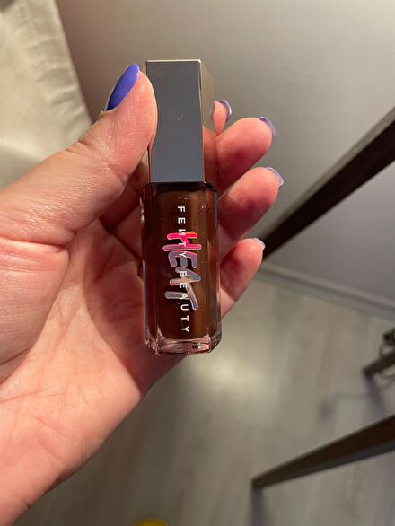 Fenty Beauty Dudak Parlatıcısı