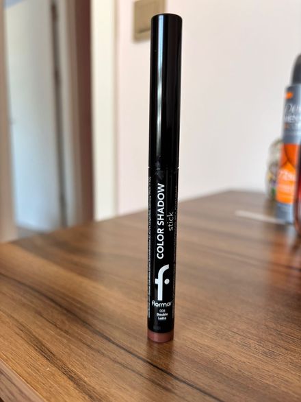 Flormar ışıltılı asansörlü kalem göz far
