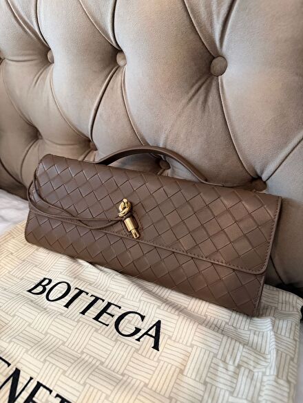 bottega andiamo clutch