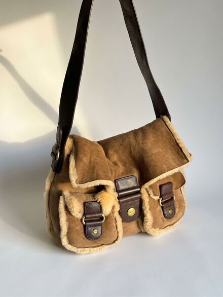 Vintage Ugg Shearling Fur Omuz Çantası