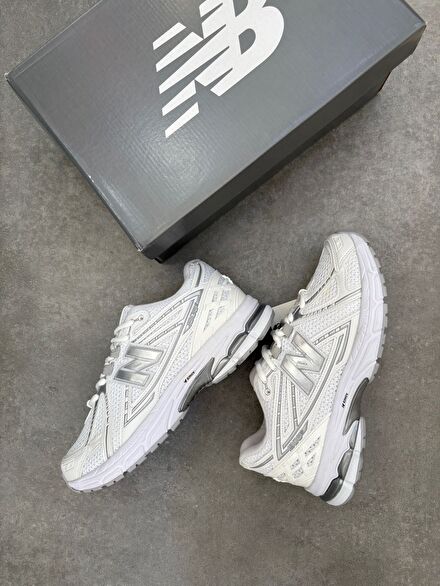 New Balance 1906 Beyaz Spor Ayakkabı