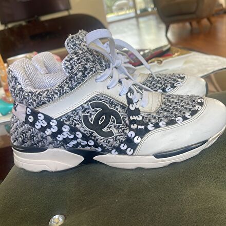 Chanel Sneaker