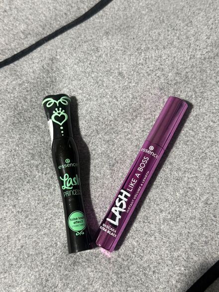 ESSENCE MASKARA