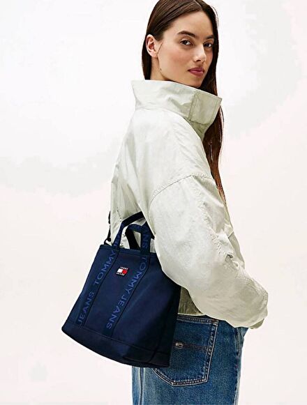 Tommy Hilfiger Lacivert Omuz Çantası