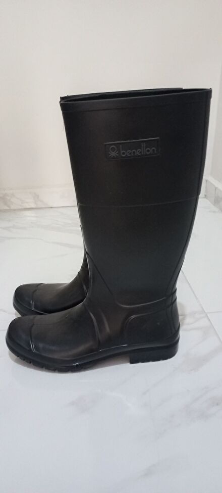 Benetton Siyah Çizme