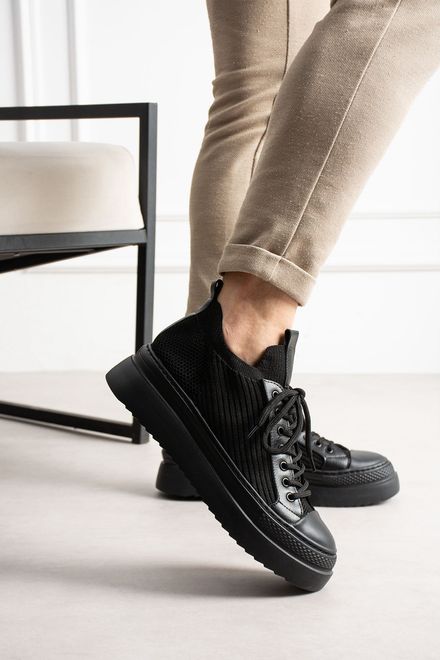 Siyah Sneaker Ayakkabı