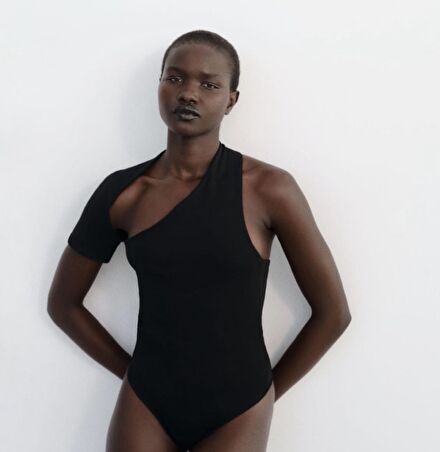 Zara Asimetrik Body