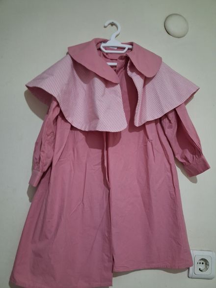 Pembe Trençkot