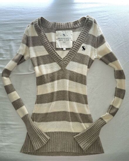 Abercrombie & Fitch top