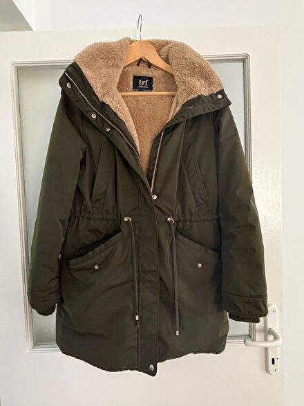 Zara Kadın Parka