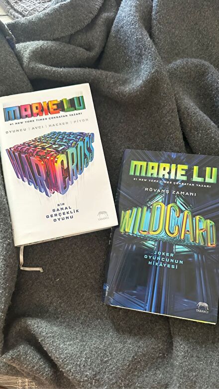 Marie Lu Kitap Seti