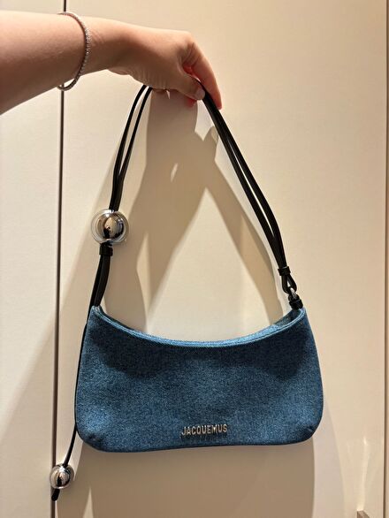 Jacquemus Bisou Kol Çantası