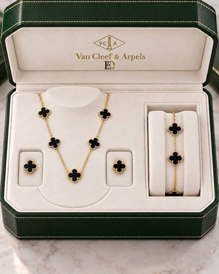 Van Cleef & Arpels Mücevher Seti