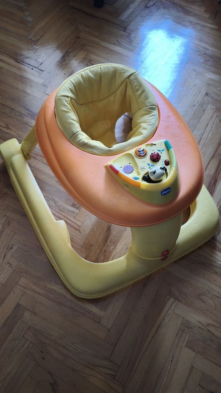 Chicco Bebek Yürüteci
