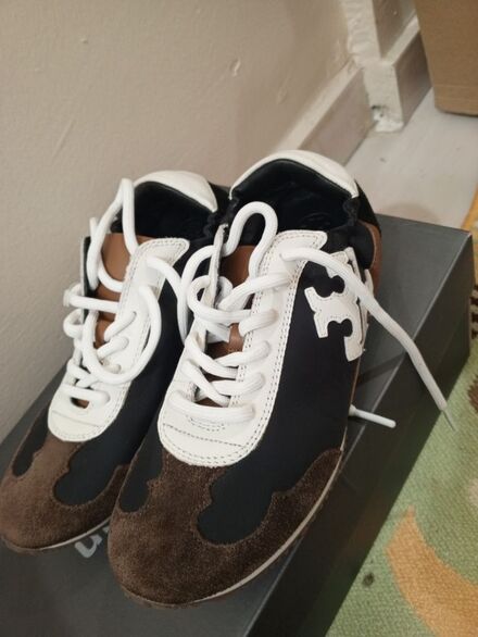 Tory Burch Sneaker