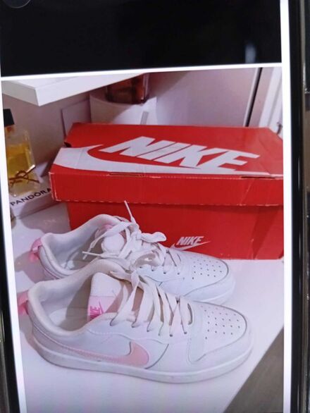Nike Beyaz Sneaker