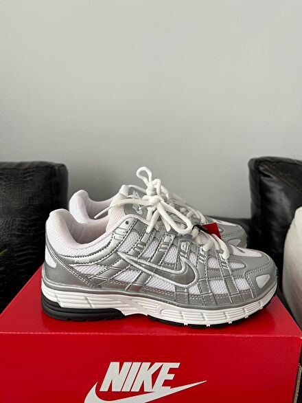 Nike p6000 Gümüş Kadın