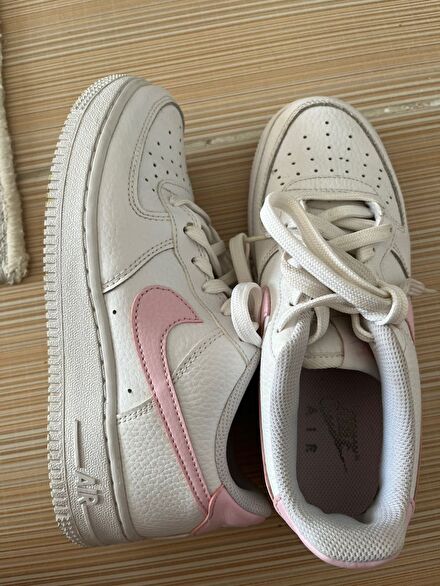 Nike Air Force 1 Beyaz pembe Sneaker