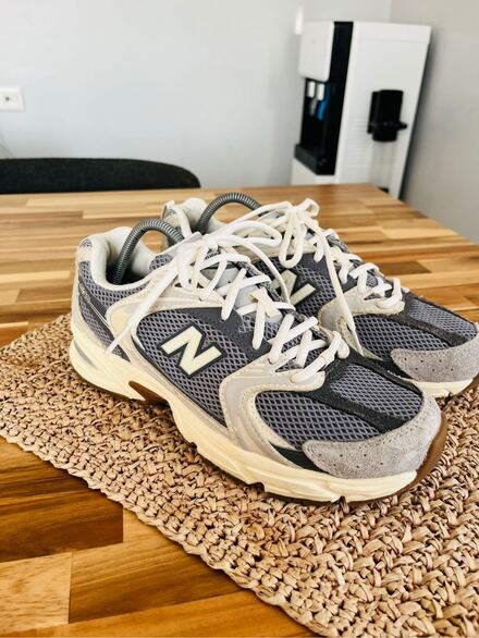 New Balance Gri Sneaker