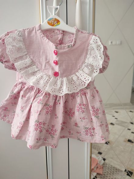 Pembe Çiçek Desenli Bebek Elbisesi