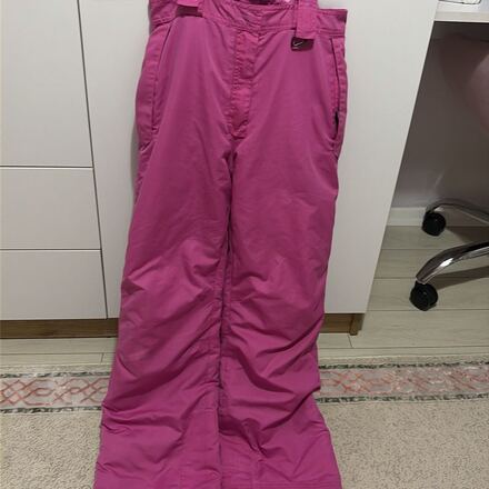 Pembe Kayak Pantolonu