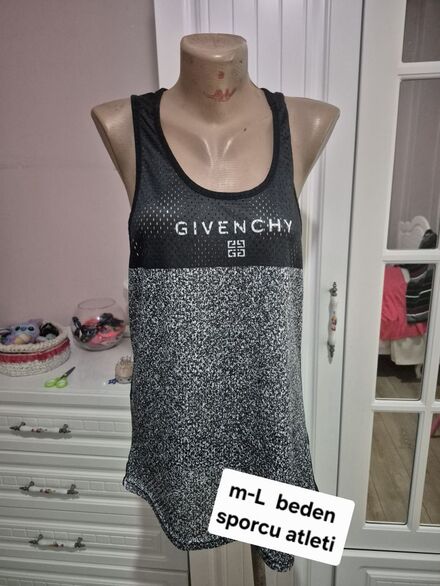 Givenchy Spor Atlet