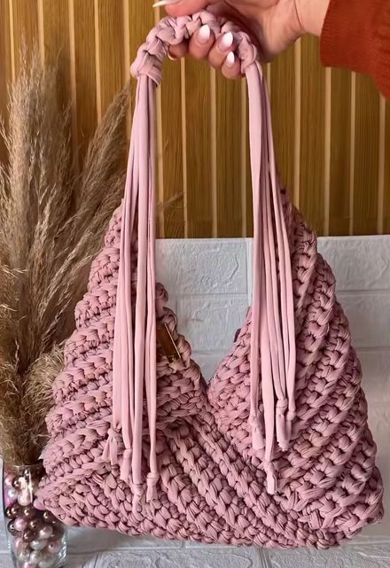 El Yapımı Pembe Çanta