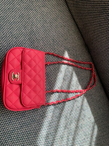 Chanel Pembe Omuz Çantası