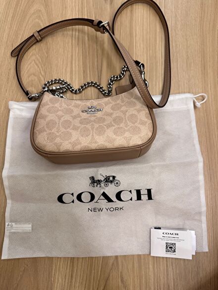 Coach Teri Signature Canvas Omuz Çantası