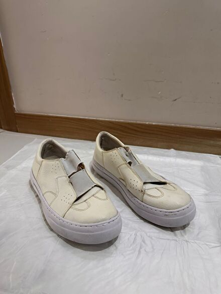 Beyaz Sneaker