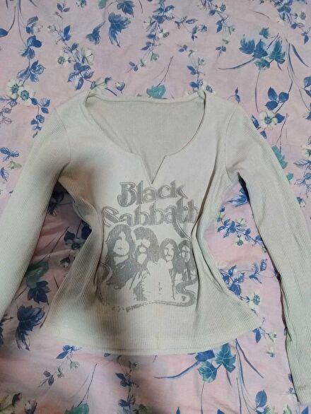 Y2k Black Sabbath Baskılı Bluz