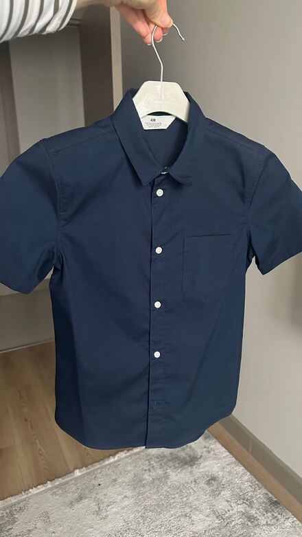 H&M erkek çocuk gömlek (Kolay ütü)