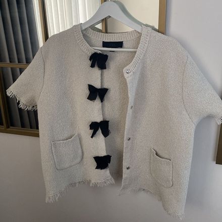 Zara Bej Fiyonk Detaylı Kısa Kollu Hırka