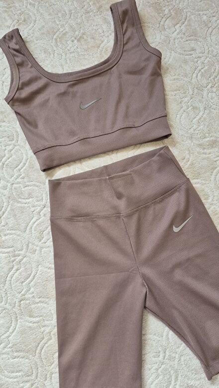 Nike İkili Takım