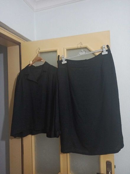 Siyah Gömlek ve Etek İkili Takım