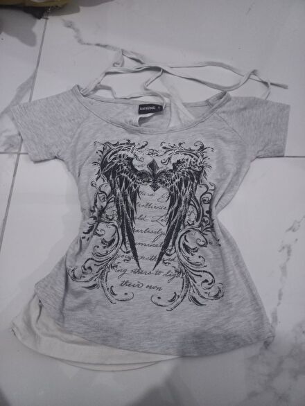 Gri Desenli kara kedi marka y2k tshirt