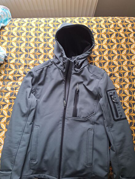 Burberry Erkek Parfüm + Mavi Erkek Mont