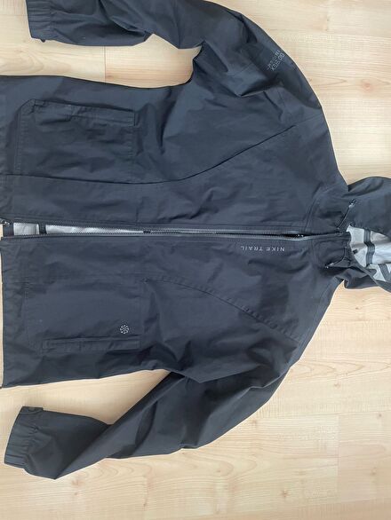 Nike Trial Goretex Siyah Yağmurluk