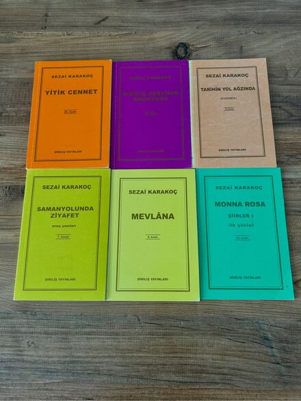 Sezai Karakoç Set