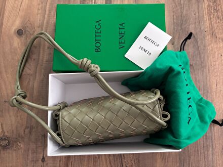 Bottega Veneta El Çantası