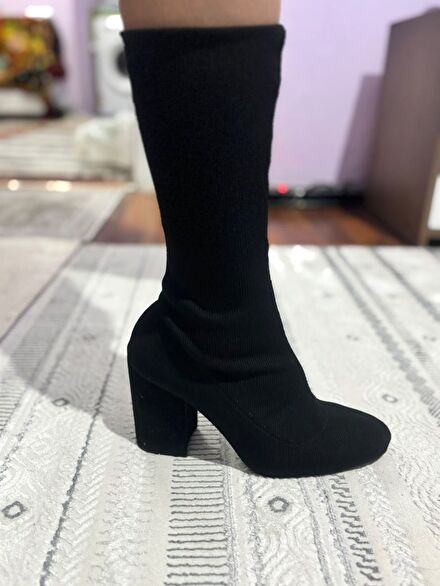 Bershka Siyah Triko Çizme