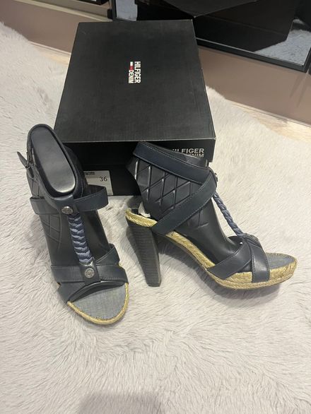 Tommy Hilfiger Sandalet