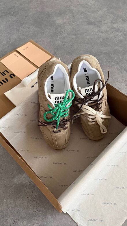 Miu Miu Bej Sneaker