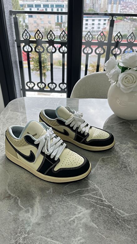 Nike Air Jordan LOW 1 ayakkabı 0 gibi