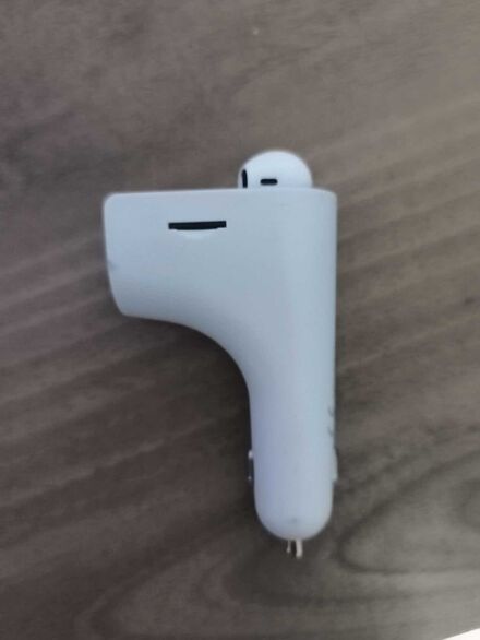 Bluetooth Araç Kiti Beyaz araç şarj alet